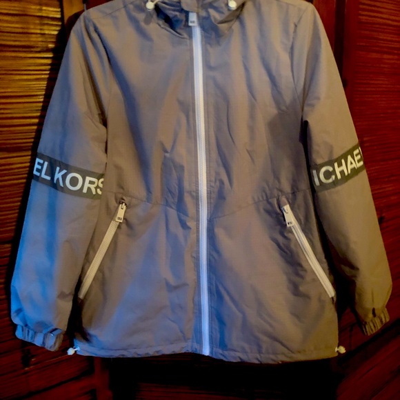 NWT Michael Kors Grey light Runner Sort Jacket. Unique and hard find. True Tags - Picture 7 of 14